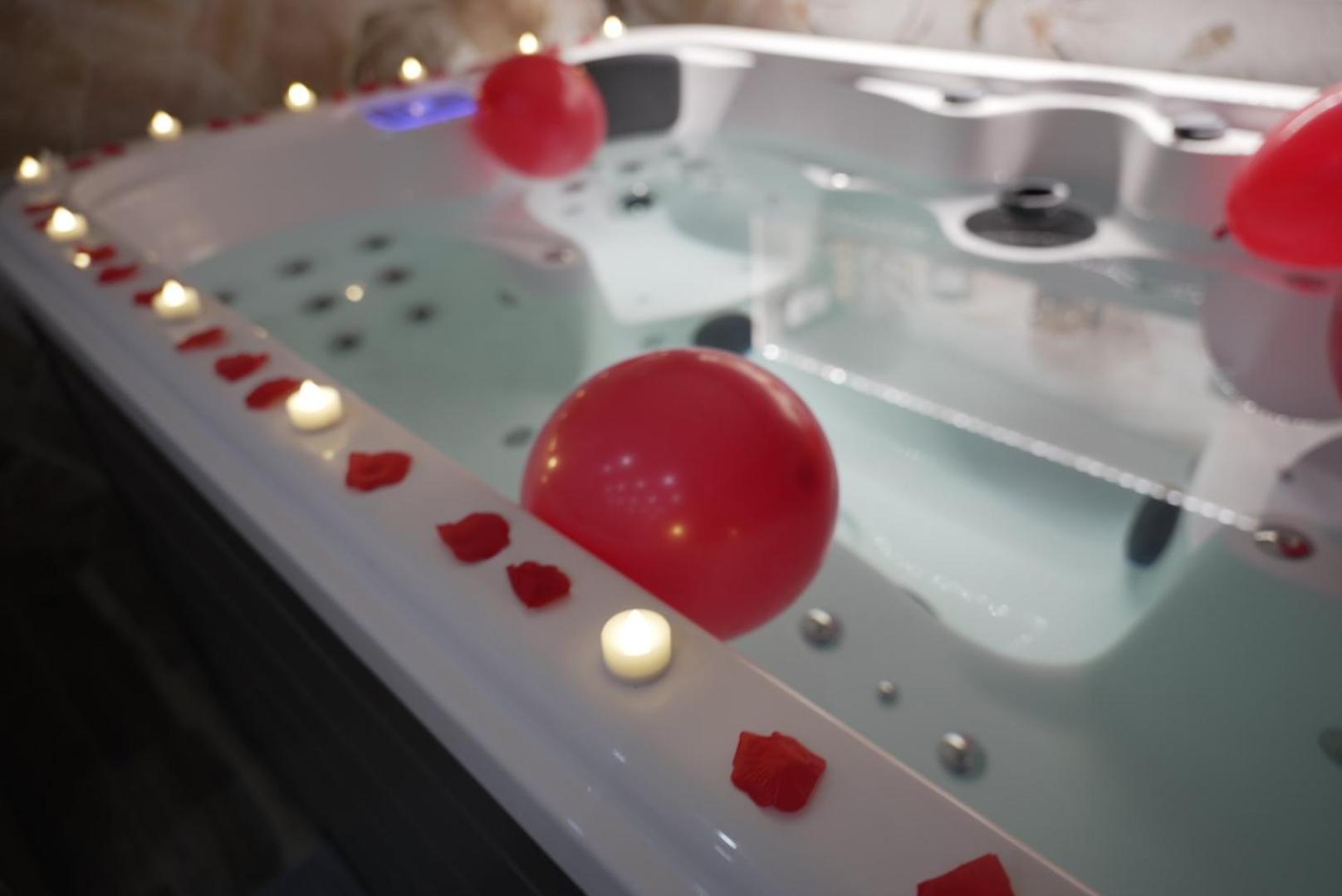 Atoumo Appartement Love Jacuzzi & Jardin Disneyland Paris Quincy-Voisins Exteriér fotografie